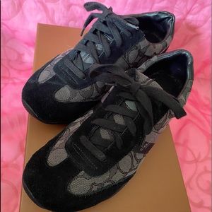 Coach Kelson Signature Canvas & Suede Tennis Shoes - Women US size 8.5 EUC